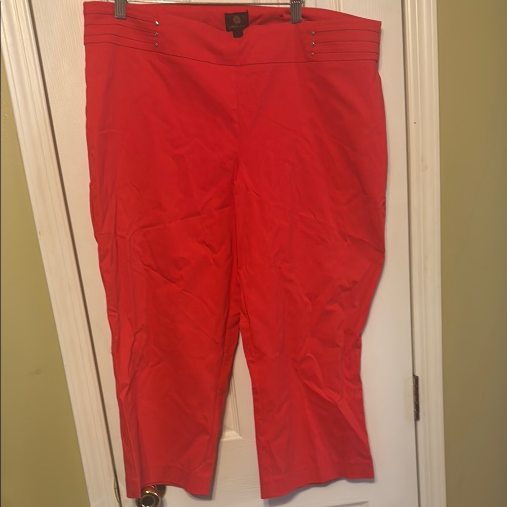 Vibrant Redish Coral Capri Pants